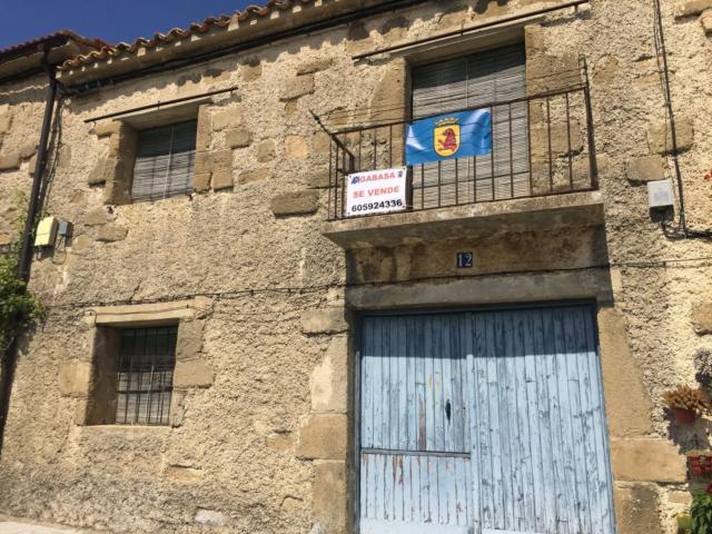 Casa adosada en venta en Calle de Ramón y Cajal 12 en Petilla de