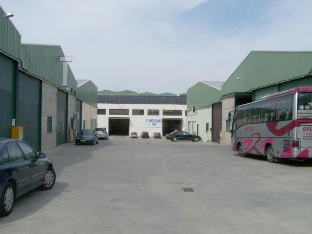 Nave Industrial En Venta En Poligono En Plasencia Por 100 000