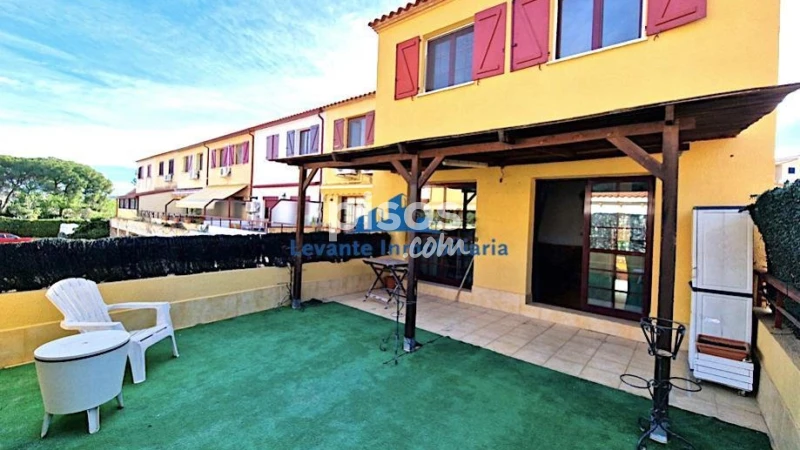 Chalet En Venta En Masia De Traver En Riba Roja De T Ria Por