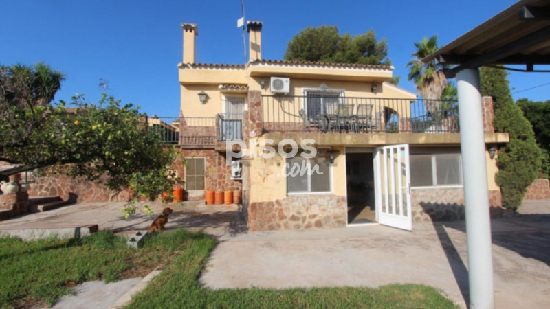 Chalet Unifamiliar En Venta En La Pobla De Vallbona En La Pobla De