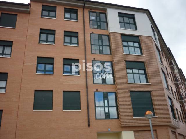 Piso en venta en calle la ceramica en briviesca por 65.000 € Cerámica de piso