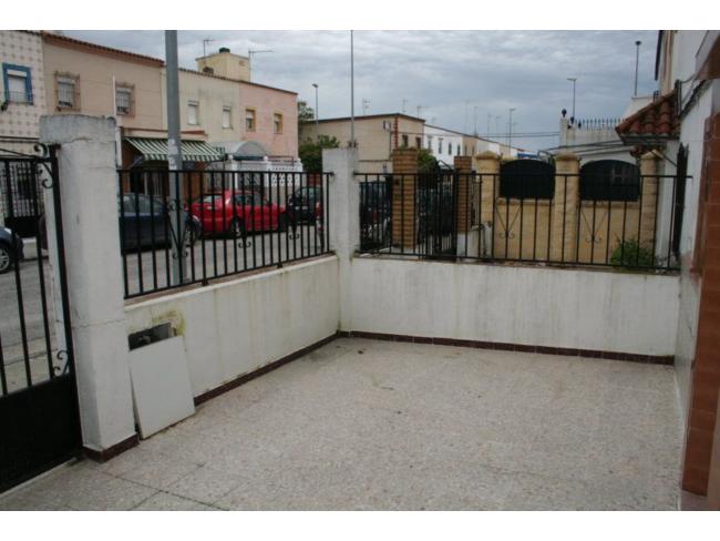 Casa adosada en Calle Alcalde Eduardo Freyre, foto 2