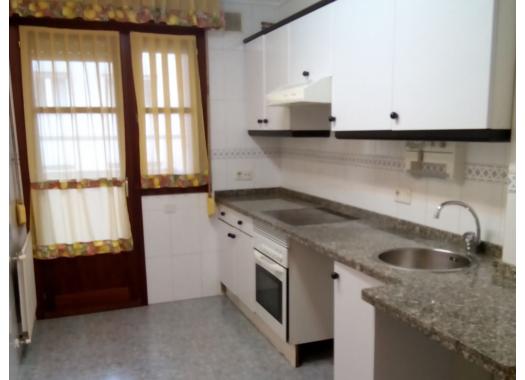 Piso en alquiler en Oviedo