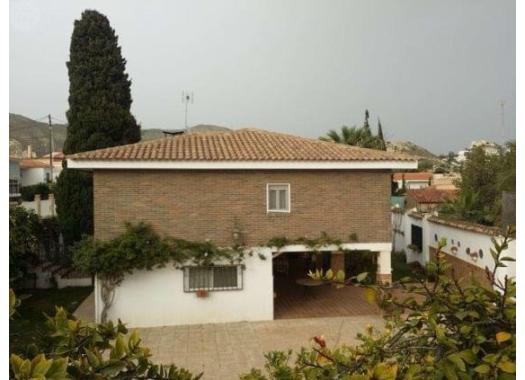 Chalet en alquiler en Alicante