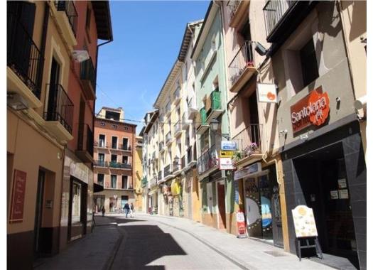 Apartamento en alquiler en Huesca