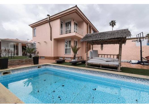 Chalet en alquiler en Las Palmas