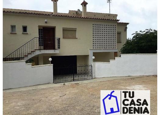 Chalet en alquiler en Alicante