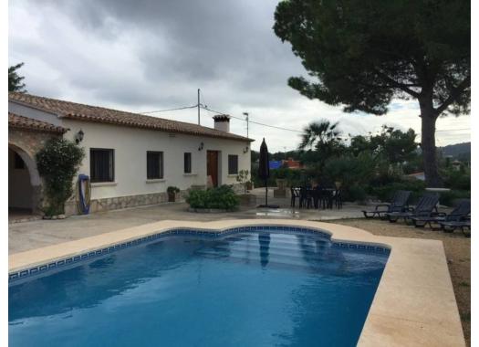 Chalet en alquiler en Alicante