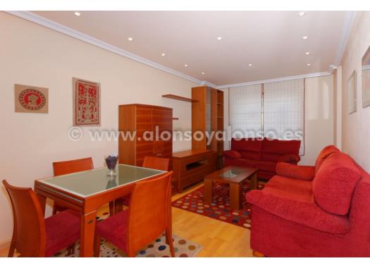 Piso en alquiler en Oviedo