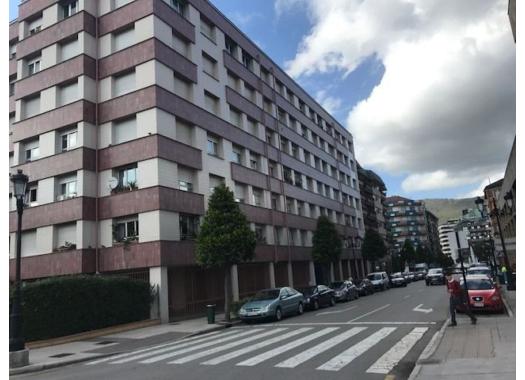 Piso en alquiler en Oviedo