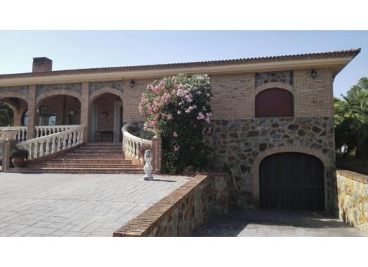 Chalet en alquiler en Cáceres