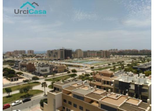 Ático en alquiler en Almería