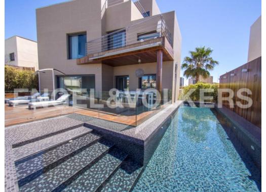 Casa en alquiler en Alicante