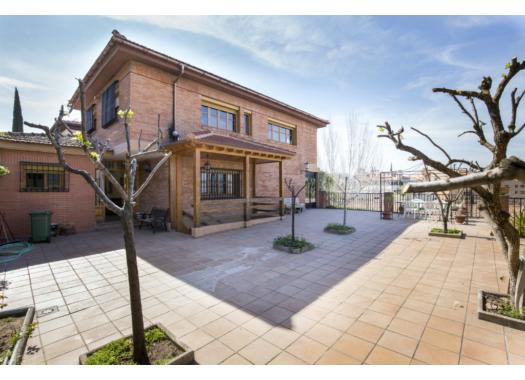 Chalet en alquiler en Granada