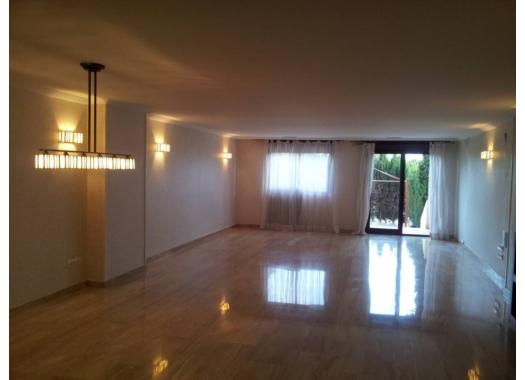 Chalet en alquiler en Alicante