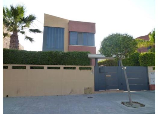 Chalet en alquiler en Alicante
