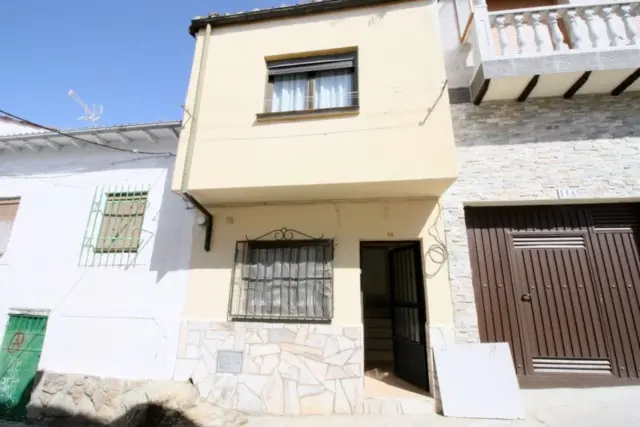 Semi-detached house for sale in Calle del Seminario, 12, Arenas de San Pedro of 43.000 €
