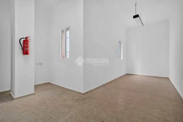 Piso en Huerta de la Reina-Arruzafilla-Parque Figueroa-Noreña