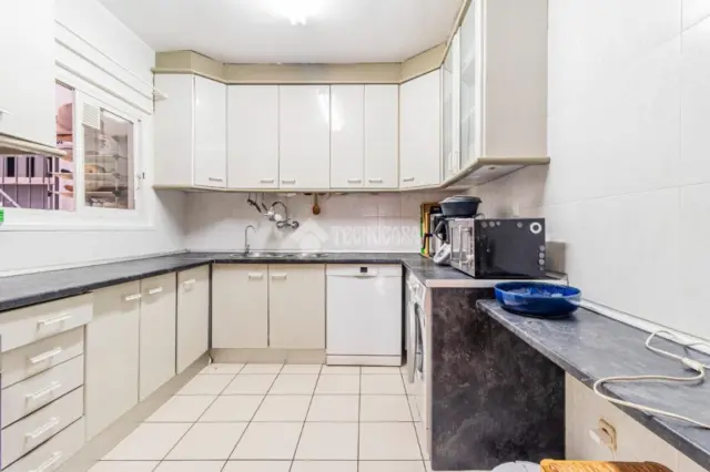 Flat in Centre photo 11