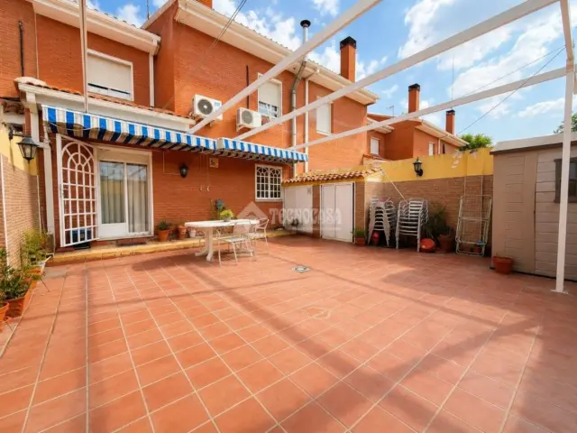 Casa adosada en San Martín de la Vega