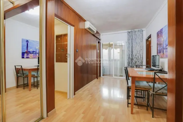 Apartment in Centre photo 2