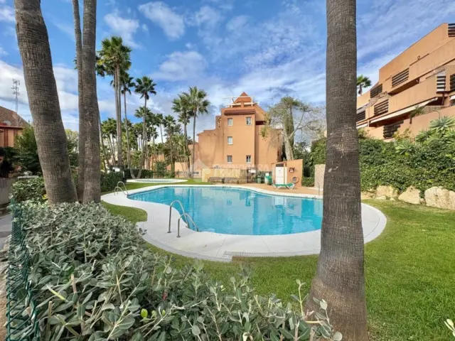 Apartment in Casares Costa