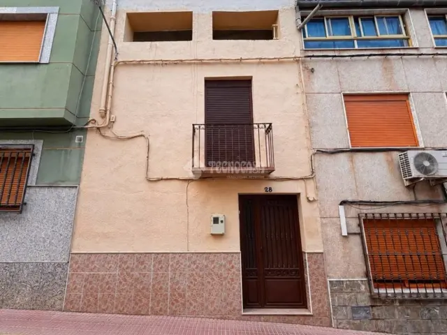 Detached house on General Noriega Street