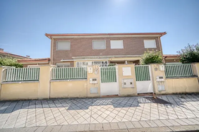 Casa pareada en Laguna de Duero