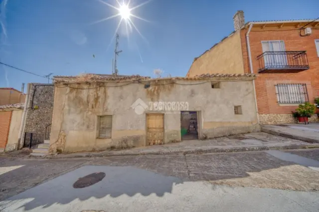 Townhouse in Torrelobatón