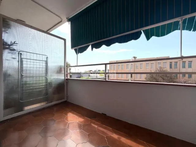 Piso en La Salut-Lloreda-Sistrells