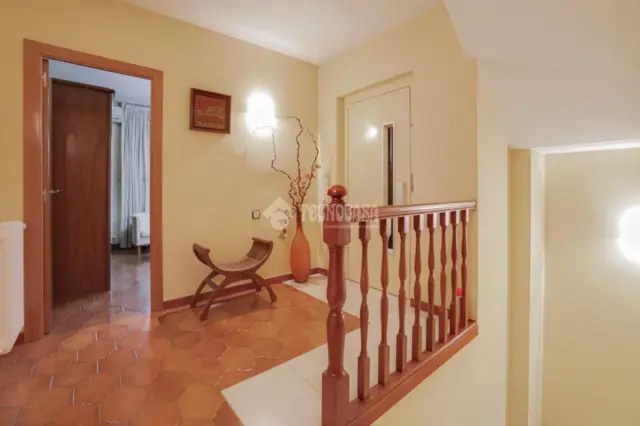 Semi-detached house in Montcada Centre-La Ribera photo 3