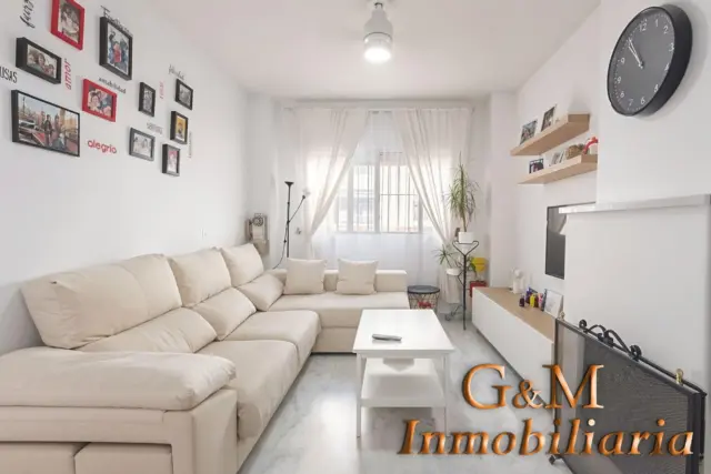 Terraced house on Ur-Pe-01 Street (Ensanche Peñón) photo 2