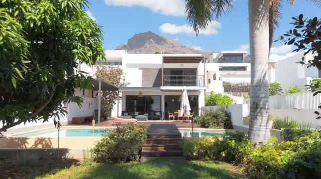 Chalet on Avenida Kurt Konrad Mayer