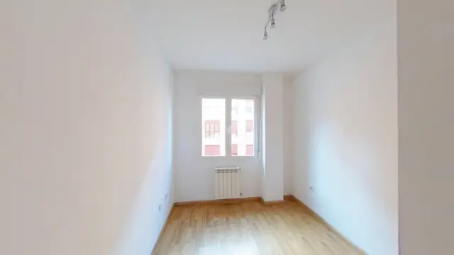 Flat in Parla photo 26