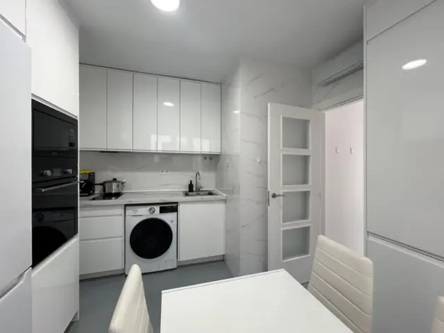 Flat in La Milagrosa photo 8