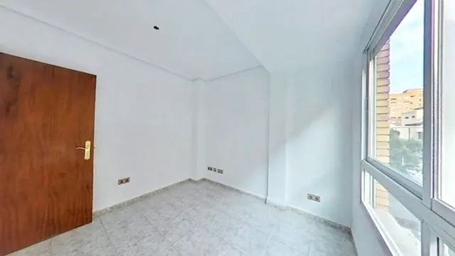 Flat in L'Amistat photo 16