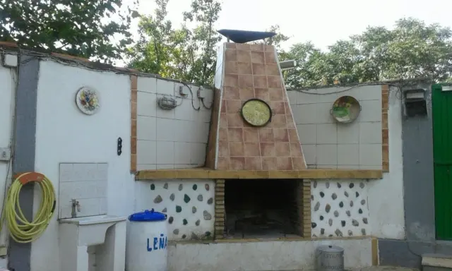 Rustic property on Avenida de la Constitución