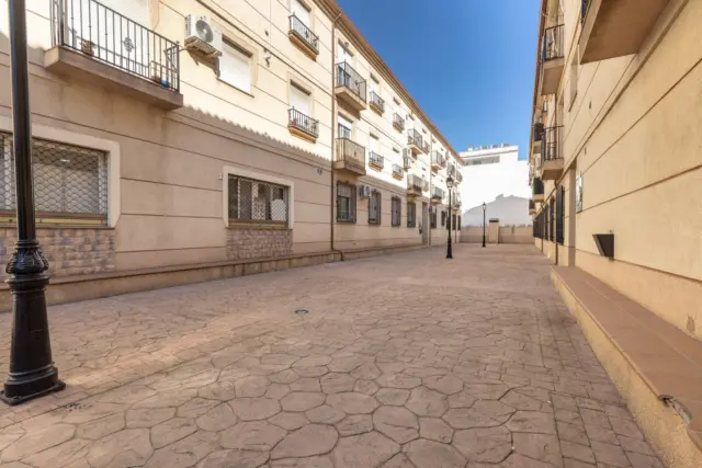 Piso en venta en Junto A La Iglesia en Residencial Triana-Barrio Alto ...