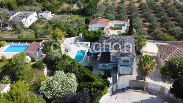 Chalet on Carrer Pi Blanc photo 8