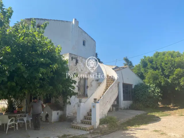Rustic finca on Mas de Carro Street