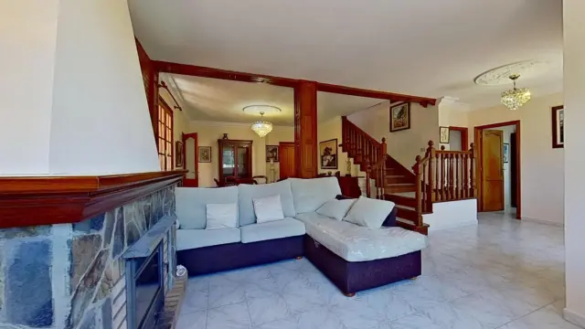 Chalet for sale at Calle La Viña, 46