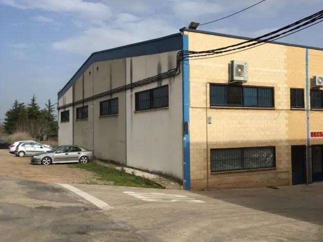 Nau industrial en venda a Pradejón, Albelda de Iregua de 290.000 €