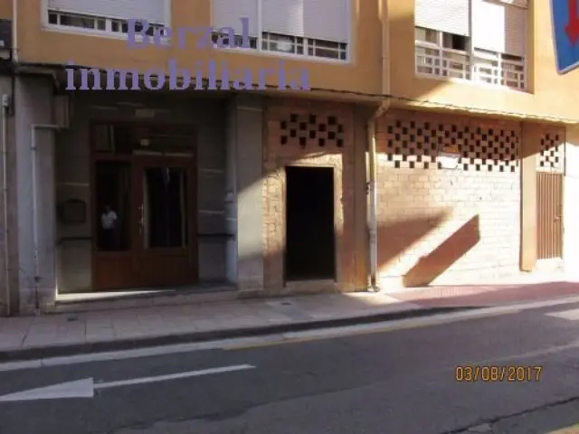 Commercial premises for sale in Calle de las Siervas de Jesús, Haro of 60.000 €
