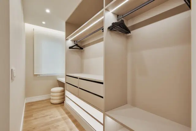 Flat on Calle de Montesa photo 12