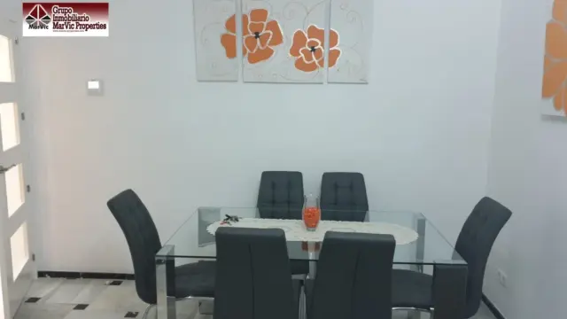Apartment on the 1st Line photo 6