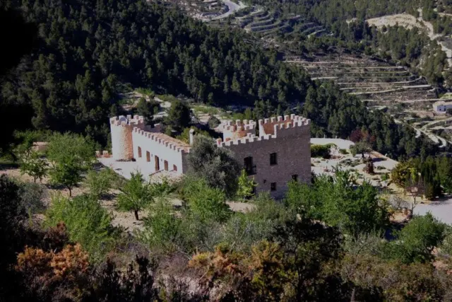 Rustic Finca at Calle Urques, No. 6