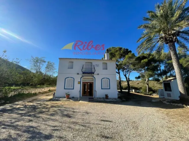 Rustic Finca on Carrer de Número, 17