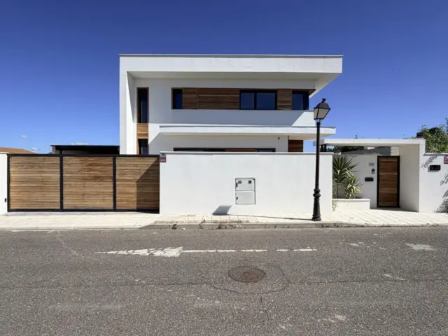 Chalet en El Viso de San Juan