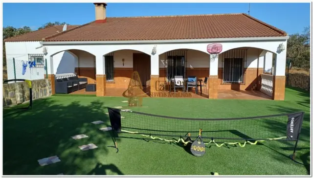 Chalet in Zalamea la Real photo 2