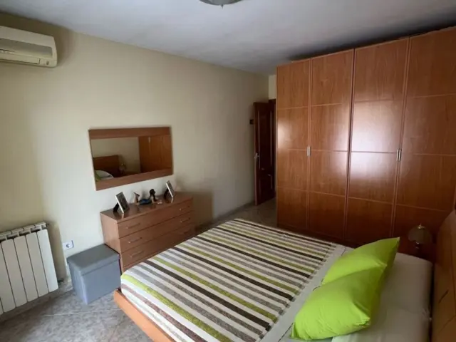 Chalet on Carrer de Josep Pla photo 5